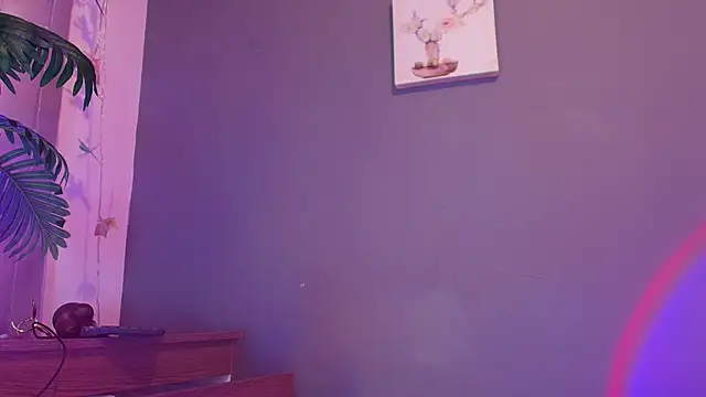 adara_johnson__ – Naživo chatovacia miestnosť