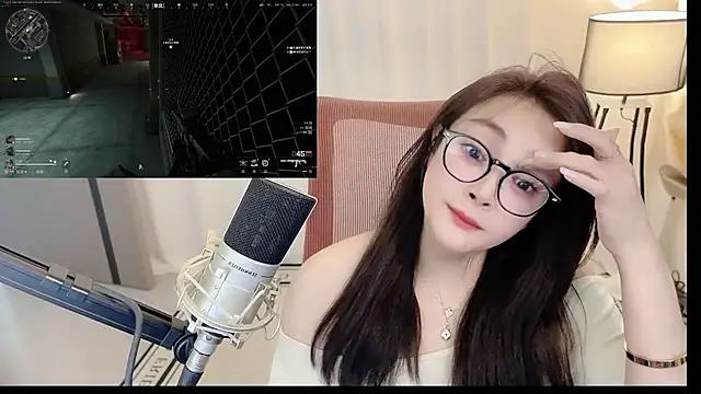 Daisy-77's Live Chat Room