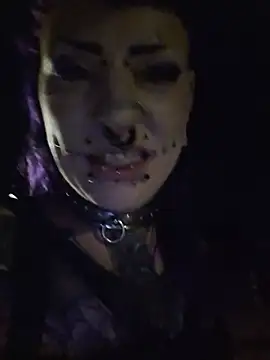 Chat soba uživo modela Purple_Coffin666