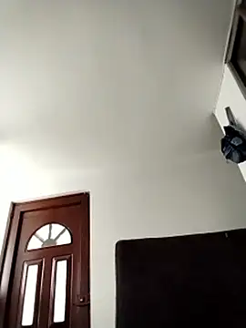 Pokój czatu na żywo – Aisha_09