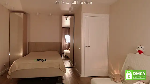 lulu_moonmoon élő chatszobája