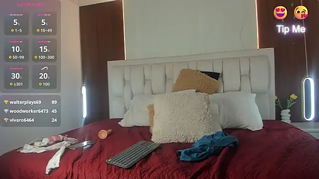 Pokój czatu na żywo – Mia_brunette26
