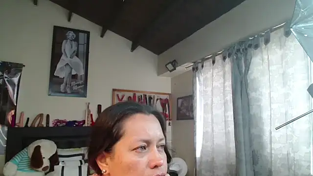 Sala de chat en directo de Marilynselxoveanalhard