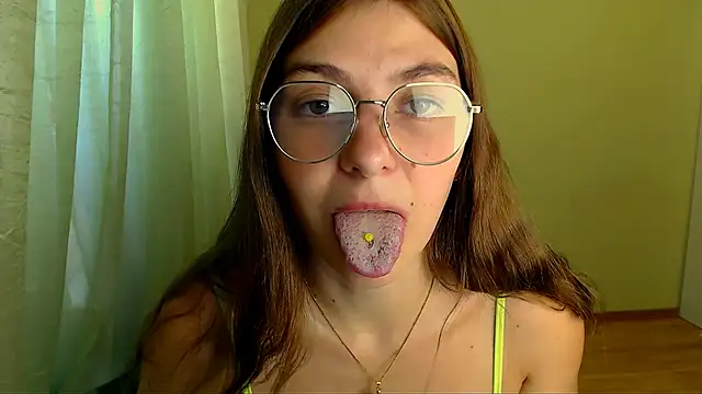 Luna_Lush_ Adlı Modelin Canlı Sohbet Odası