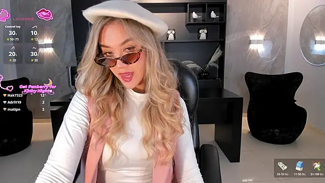 RebeccaHudson Cameră chat live