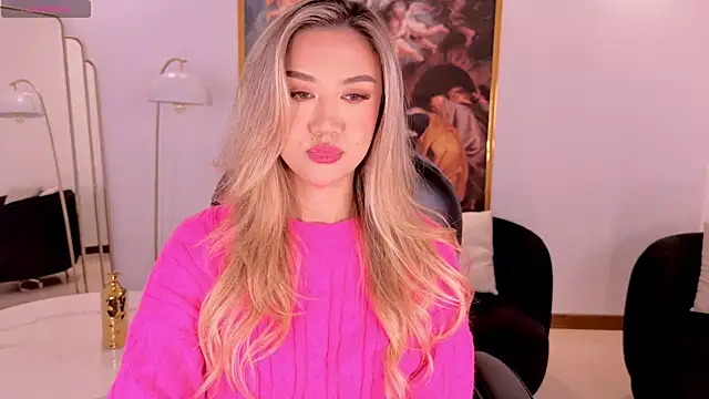 RebeccaHudson élő chatszobája
