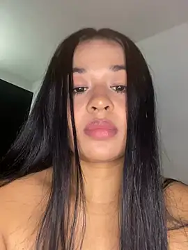 Sala de chat en directo de Aitana98_