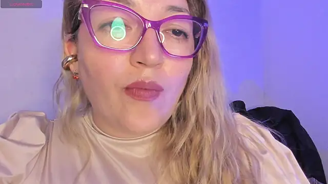 Naty_Mature_ Adlı Modelin Canlı Sohbet Odası