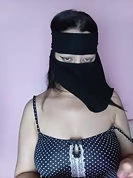 Salimasexy@xh Adlı Modelin Canlı Seks Kamerası Şovu