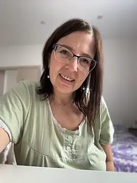 B_Bonya_m Adlı Modelin Canlı Sohbet Odası