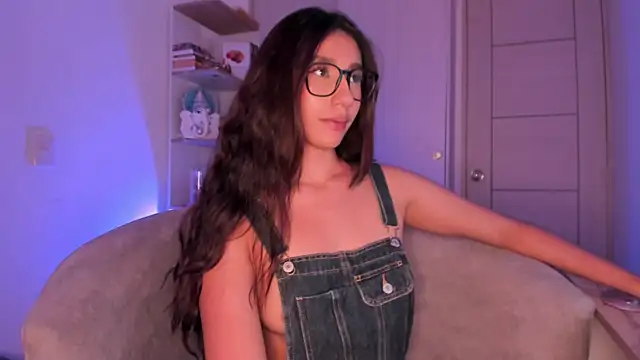 Phòng Chat Trực Tiếp danna_davis18