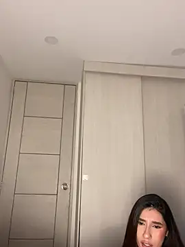 danna_davis18 – live chatrum