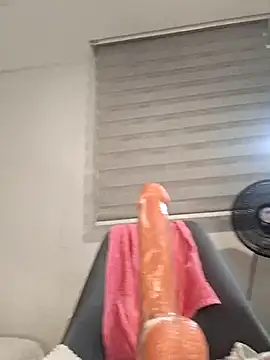 Sala de chat en directo de Ana_Luucia
