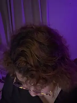 m0ondolly 现场聊天室