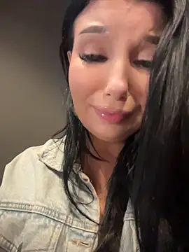 Chat soba uživo modela Tisha_Busty