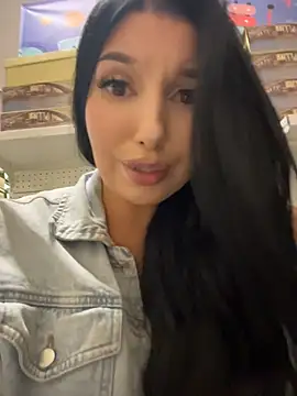 Tisha_Busty's Live Chat Room