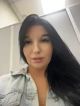Pokój czatu na żywo – Tisha_Busty