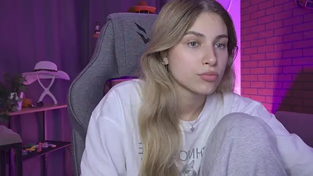EllieCutes – live chatrum