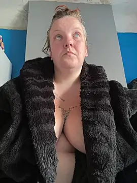 Sala de chat ao vivo de busty-bella1