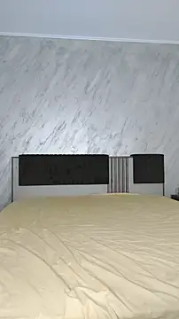 Sala de chat ao vivo de AliyaWade_