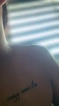 Chat ao vivo de Srta_Jhenny
