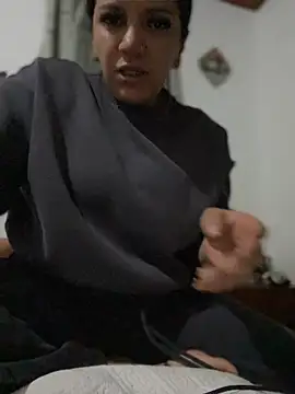 Milff_parkerrr Adlı Modelin Canlı Sohbet Odası