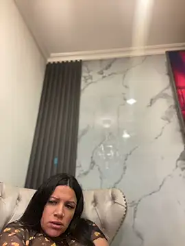 Živá chatovací místnost Milff_parkerrr