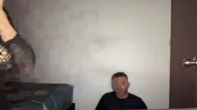Chat soba uživo modela maximo_torreychelli