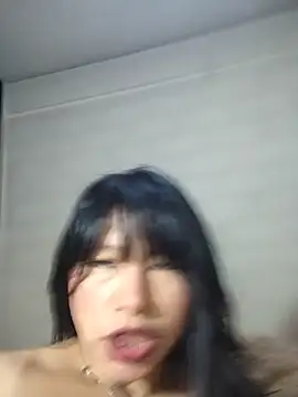 Giviper1 Adlı Modelin Canlı Sohbet Odası