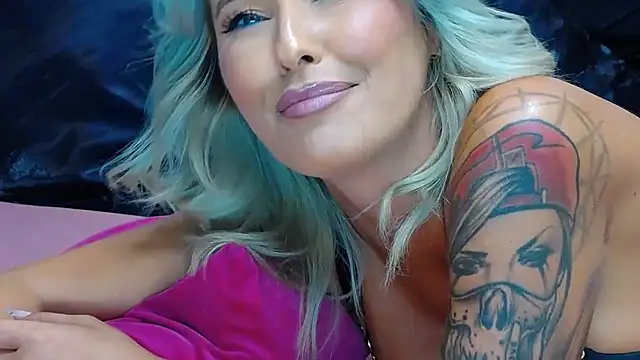 IssaSmith – live chatrum