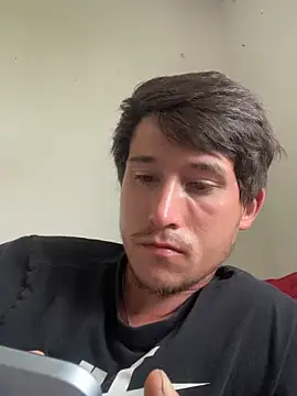 AlecurClit's Live Chat Room