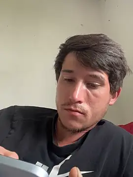 AlecurClit's Live Chat Room