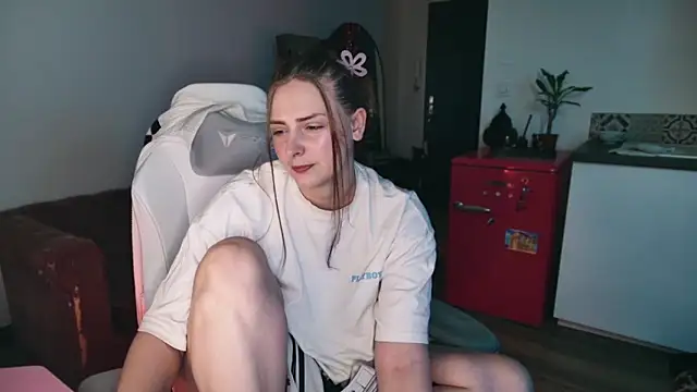Celeste_Off Live Chatrum