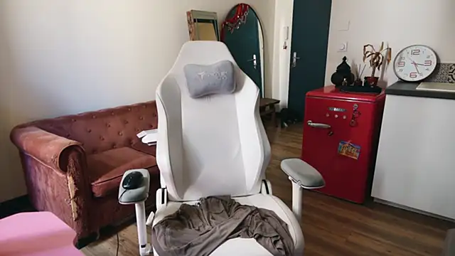 Živá chatovací místnost Celeste_Off
