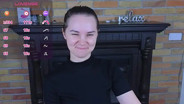 Ellie_Sunset's Live Chat Room