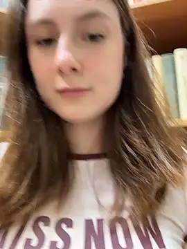 הופעת סקס קאם בשידור חי של Dina_Tease