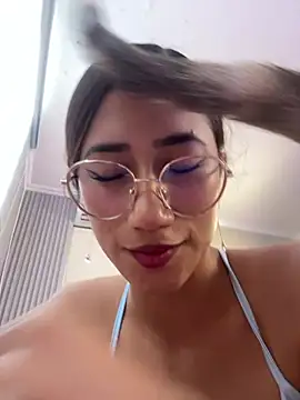 KaitlynLoveCam's Live Chat Room