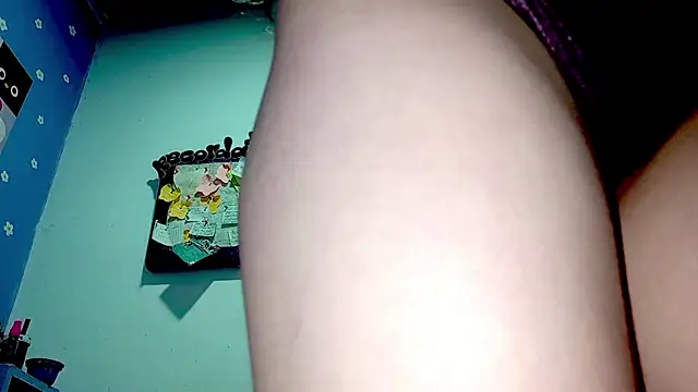 PetiteIvoryQueen19 чат на живо