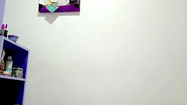 Sala de chat ao vivo de PetiteIvoryQueen19
