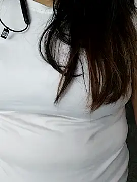 QueenHaryanaa Adlı Modelin Canlı Sohbet Odası