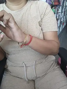 Chat ao vivo de QueenHaryanaa