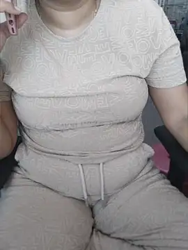 Chat ao vivo de QueenHaryanaa