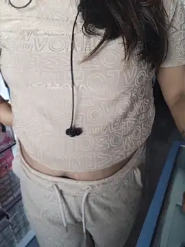 ห้องแชทสดของ QueenHaryanaa