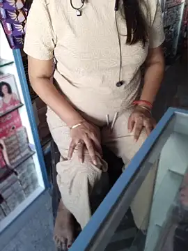 Chat soba uživo modela QueenHaryanaa