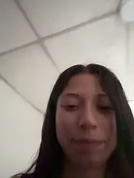 Catalina_Jonex Adlı Modelin Canlı Sohbet Odası