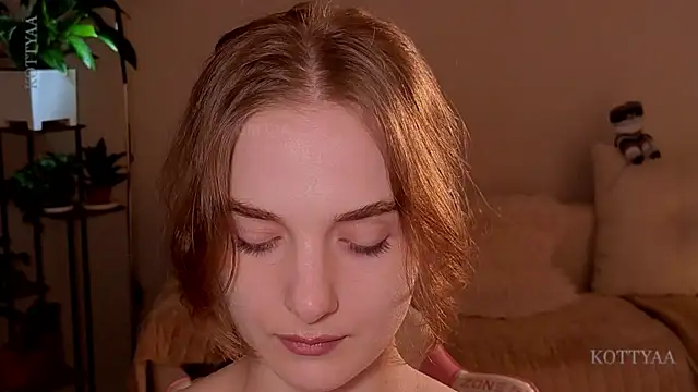 -Kottyaa- – Naživo XXX chat