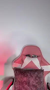 ScarletVelvetX Adlı Modelin Canlı Sohbet Odası