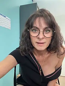 Sala de chat en directo de Monicaro-09