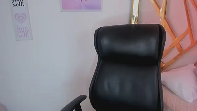 Sala de chat en directo de LanaJones_