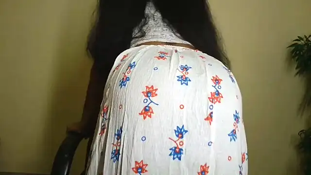 Mallu_Neelaanjanam Cameră chat live